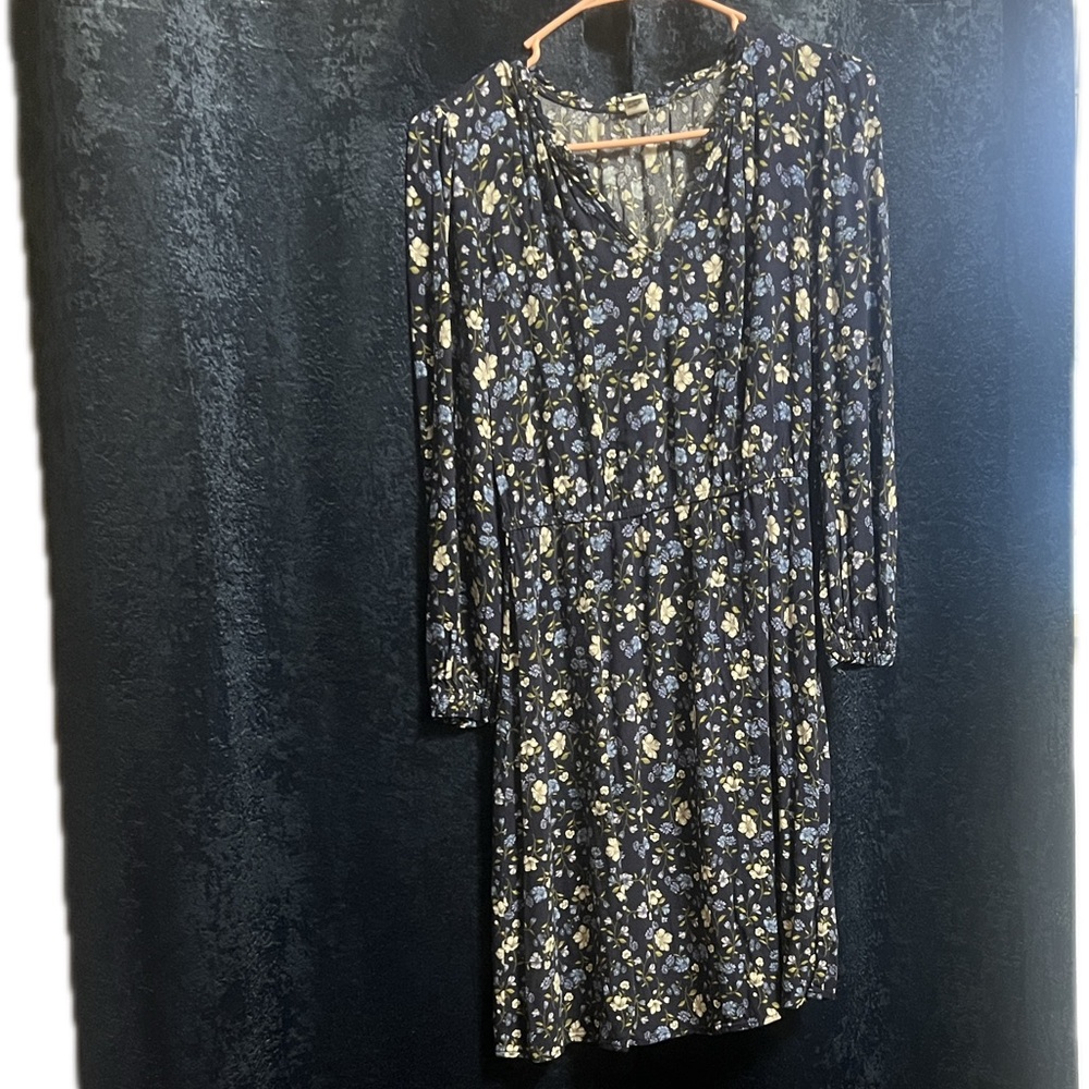 Old Navy Navy Floral Long Sleeve Dress